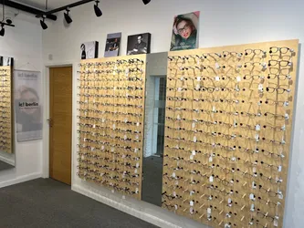 Top 19 opticians in LONDON