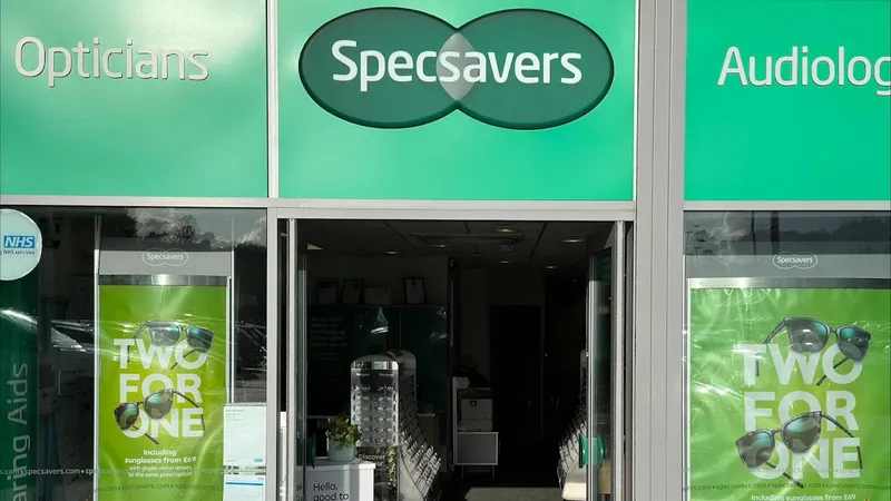 Specsavers Opticians and Audiologists - Belle Vale