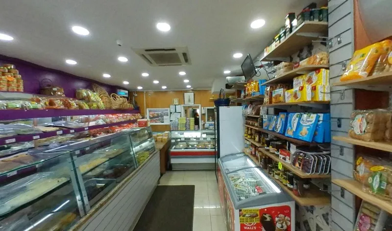 Alees Croydon