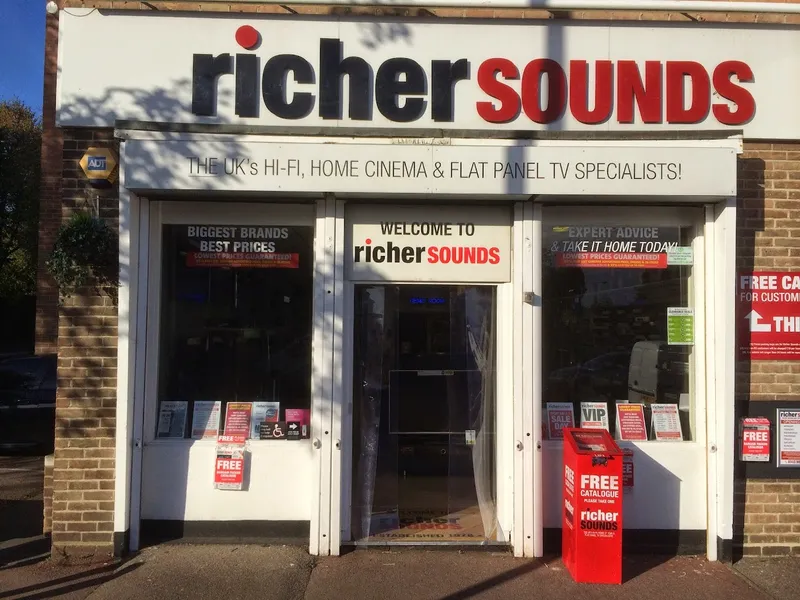 Richer Sounds, Romford