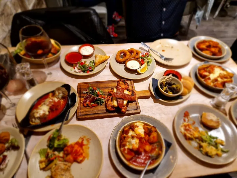 Los Amigos Tapas