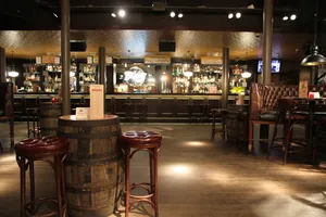 live music restaurants in Manchester