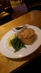 pie and mash in Knowsley