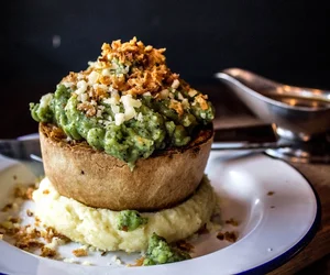 pie and mash in Manchester
