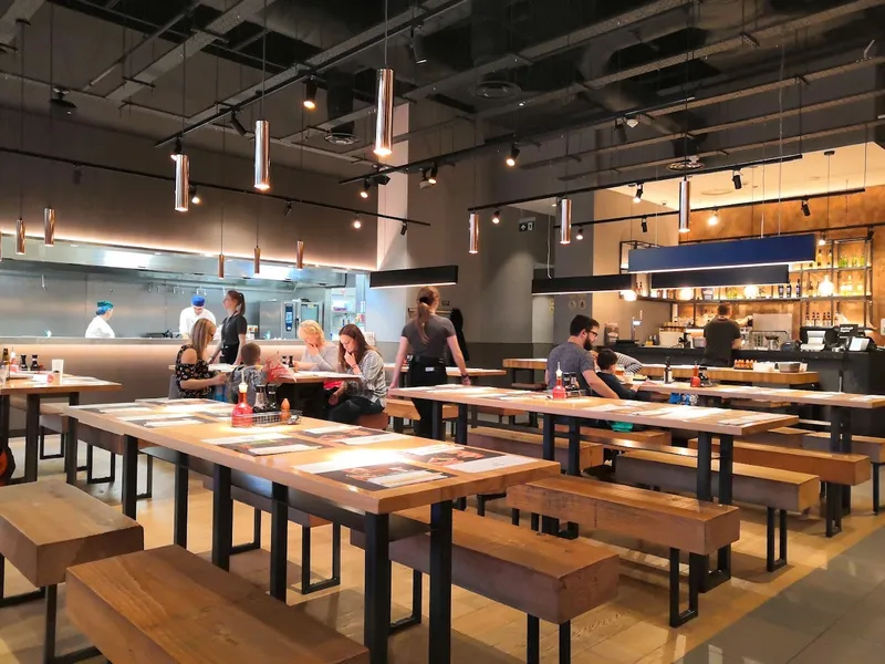 wagamama leeds white rose