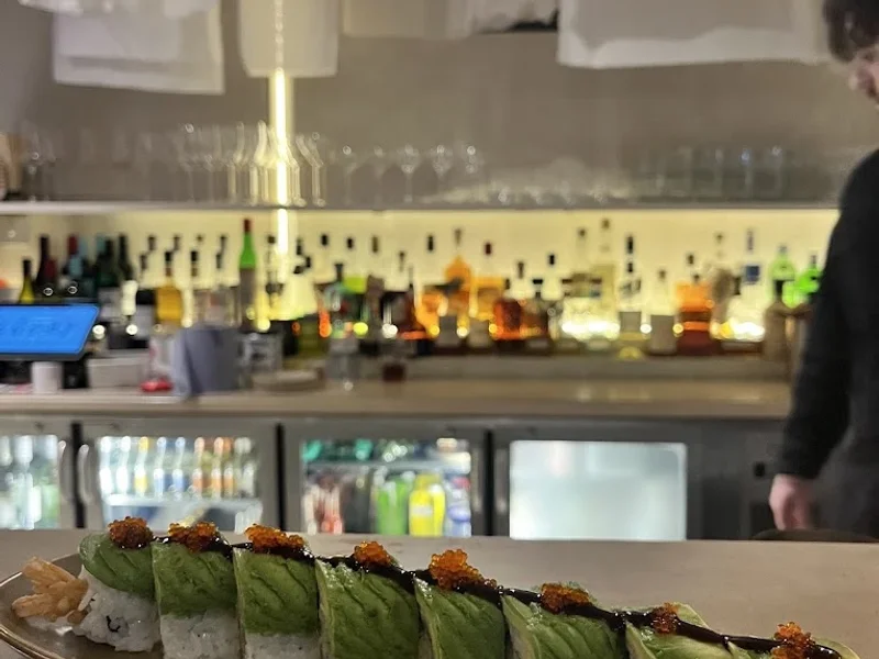 L Ü C K Y - RAMEN | SUSHI | COCKTAILS