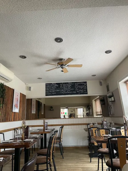 Gio's Italian Bar and Kitchen