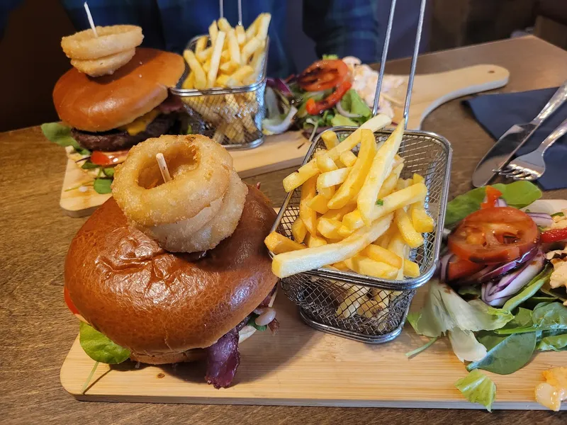 Newton Grill comfort dining