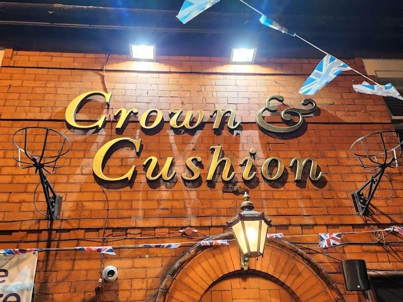 The Crown & Cushion