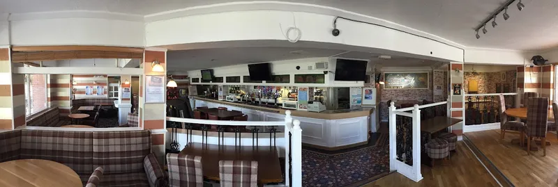 Streetbridge Inn