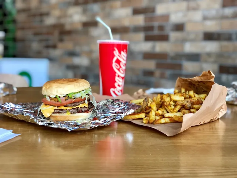 URBAN Fresh Burgers & Fries - Herten Triangle