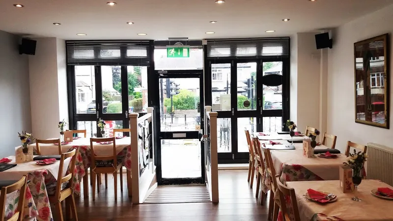 Thai Traveller (Thai Cafe Bistro)