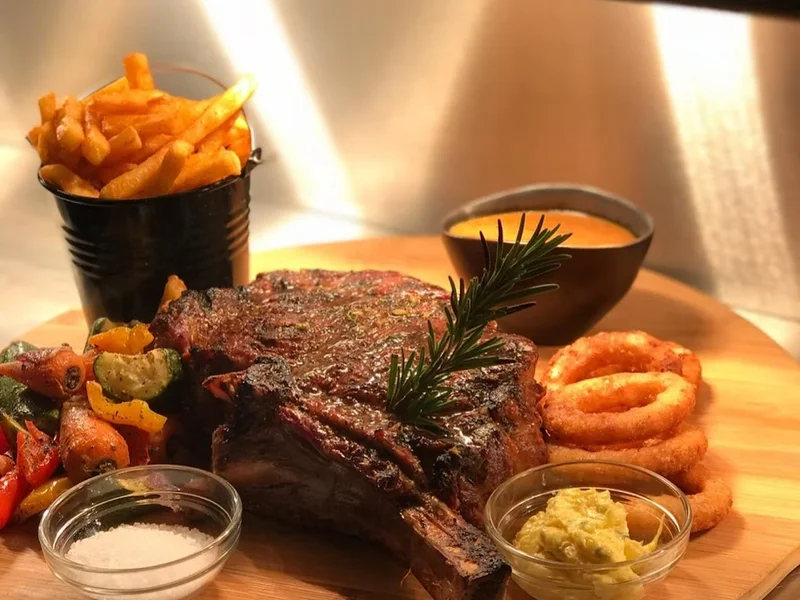 Antonio's Bar & Grill