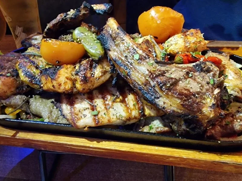 Dino's Bar & Kitchen Restaurant Monton