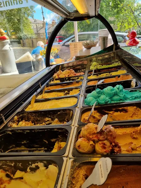 Mrs P's Luxury Ice Cream