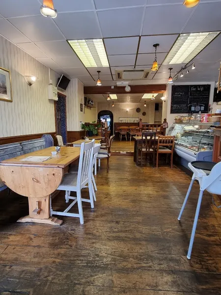 Tiamo's Continental Cafe