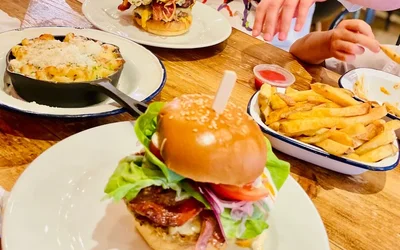 Best of 10 burgers in Trafford