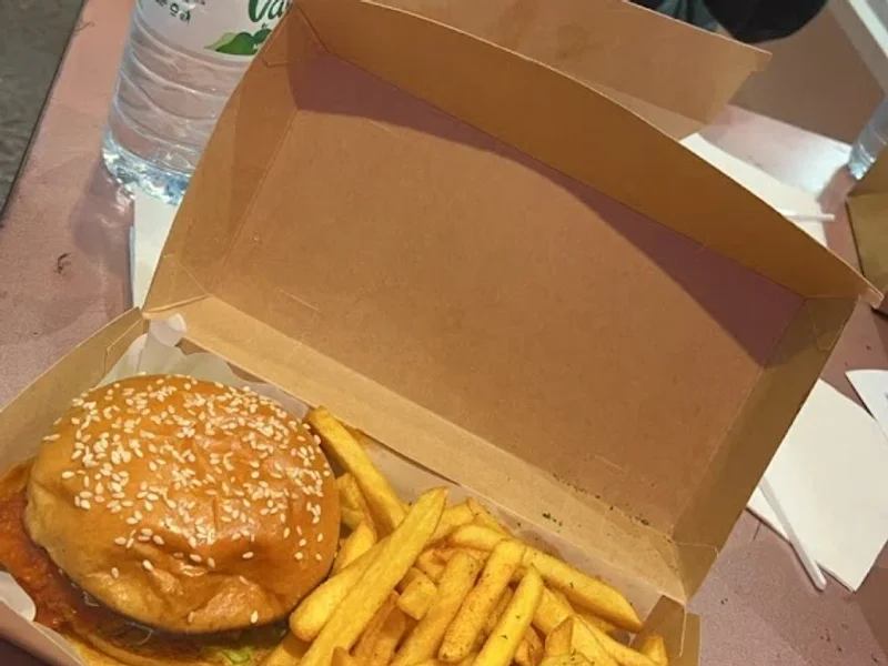 Pinks Burgers And Desserts