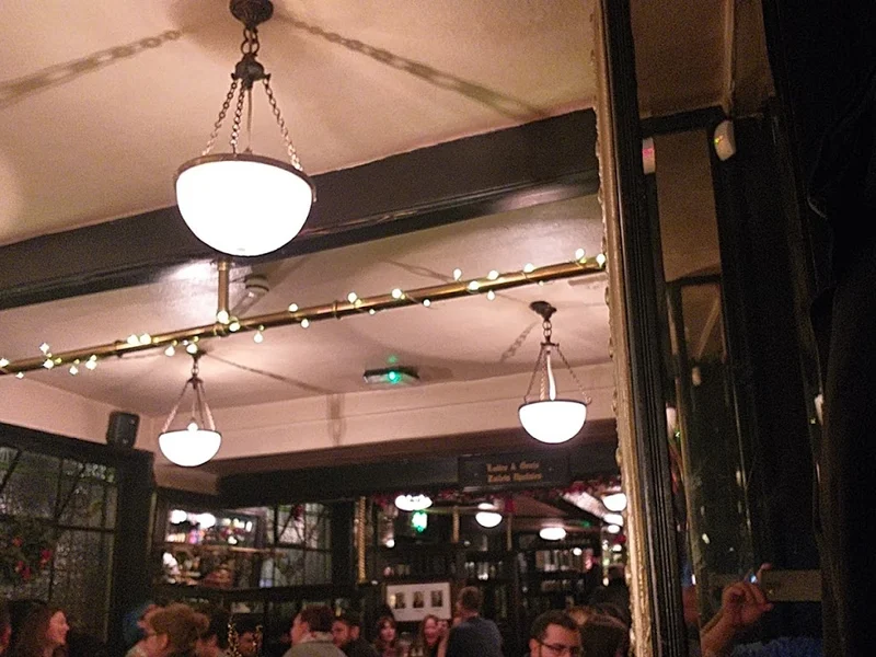 Whitelock's First City Luncheon Bar