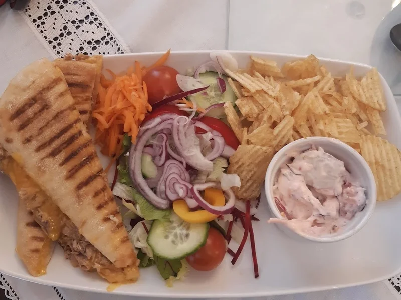 Sarah-jane’s tearooms and coffee lounge