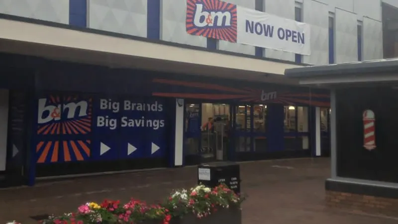 B&M Store