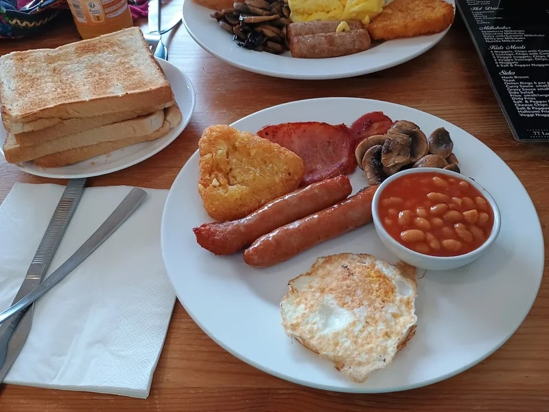 Elsie & Teddys Cafe (Julies)