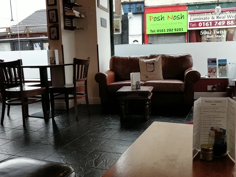 Darby’s Coffee & Arts Lounge