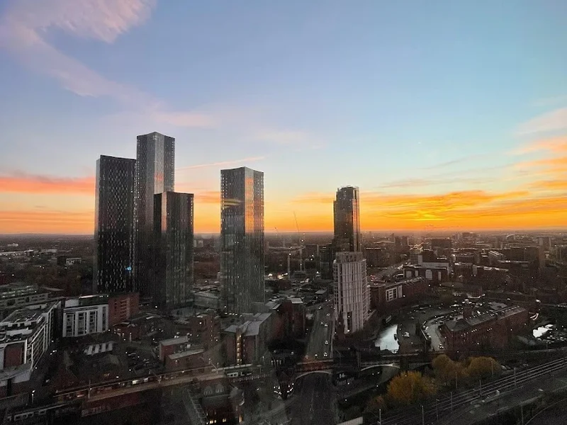 Cloud 23 Cocktail Bar