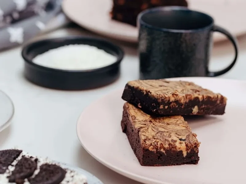 'Scrumptious by Lucy' Online Brownie Delivery UK