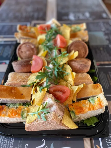 Monsieur Crepe Cafe