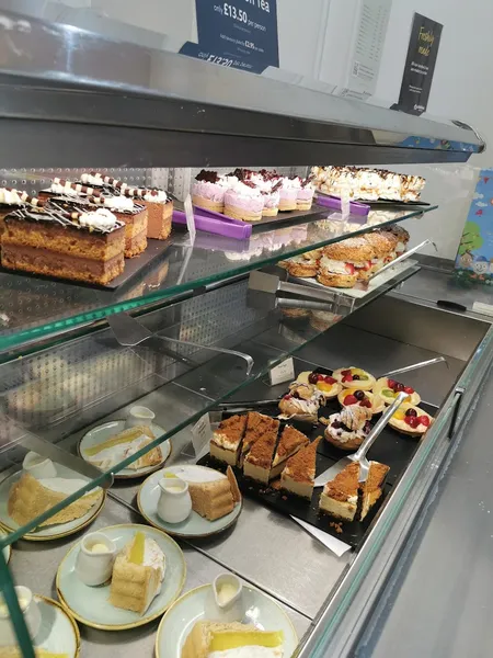 Dobbies Café
