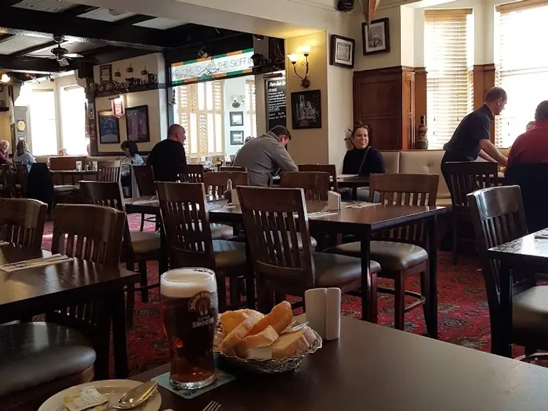 The Skiff Inn