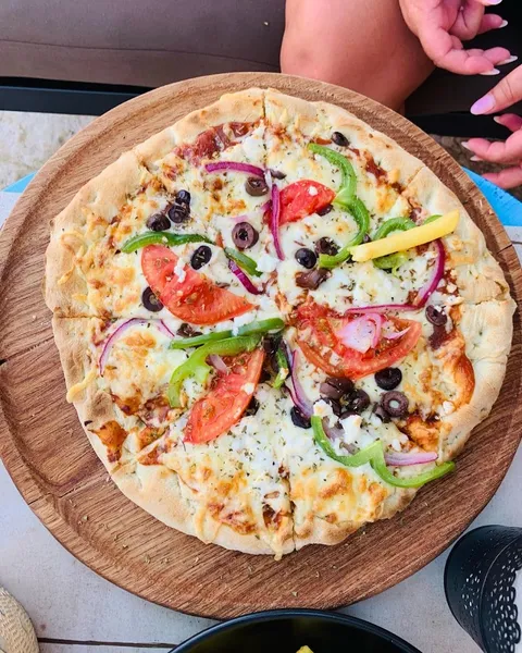 Low Fell Pizza &grill house