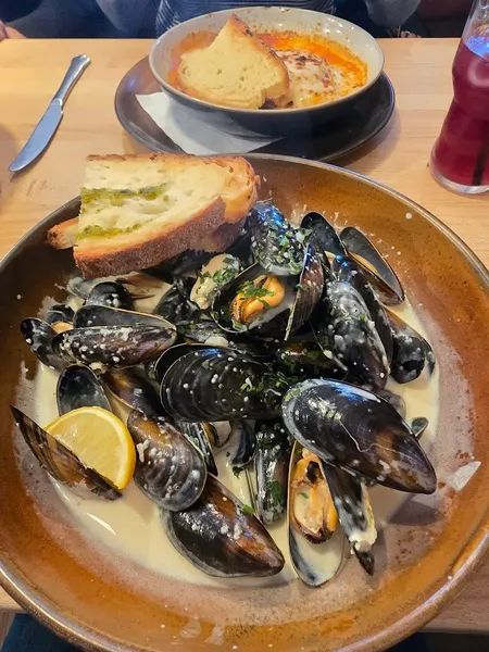 Marton Bistro