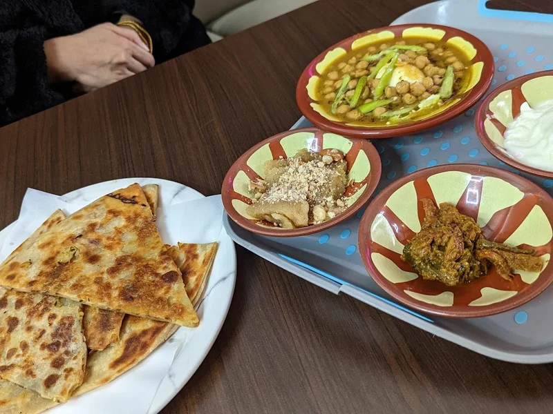 Porthole coffee shop & Premium Desserts