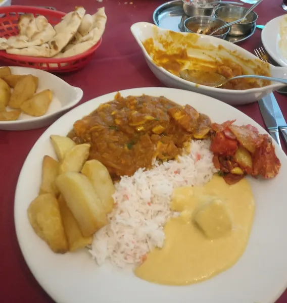 Nafiza's Indian Restaurant & Takeaway