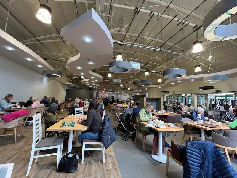Dobbies Café