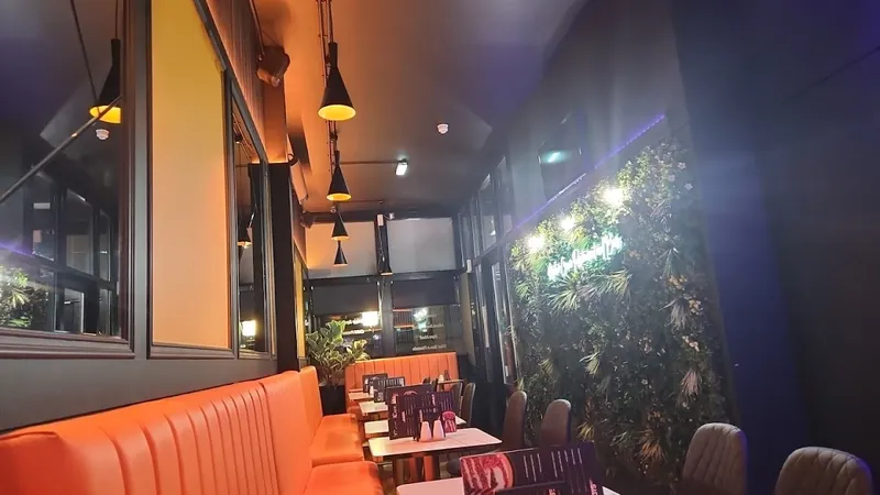 Native Cave Restaurant And Bar