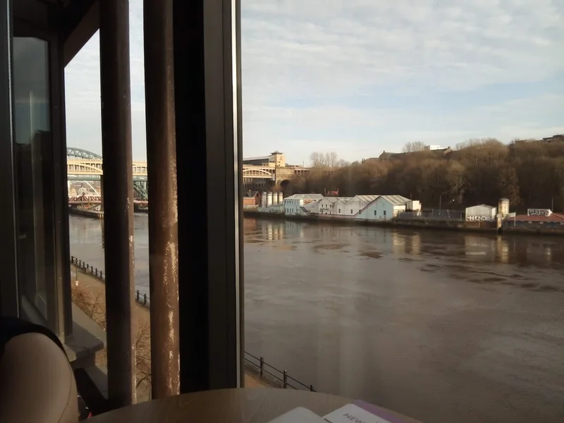 Quay 7 Restaurant & Bar