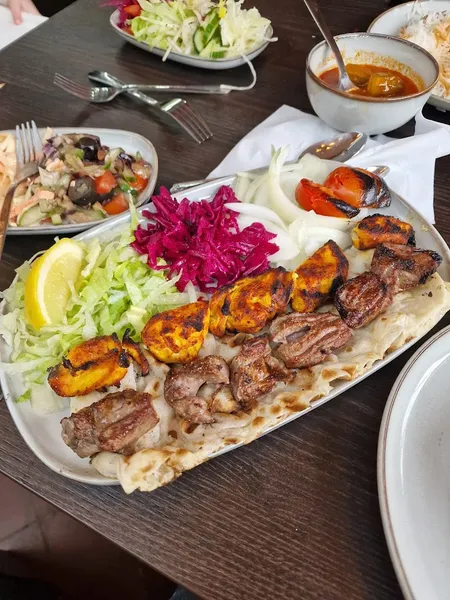 Sara restaurant