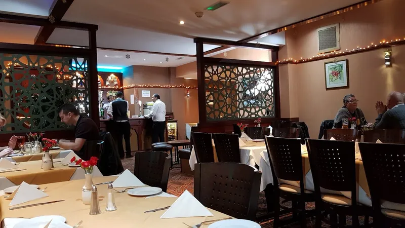 Raj Tandoori