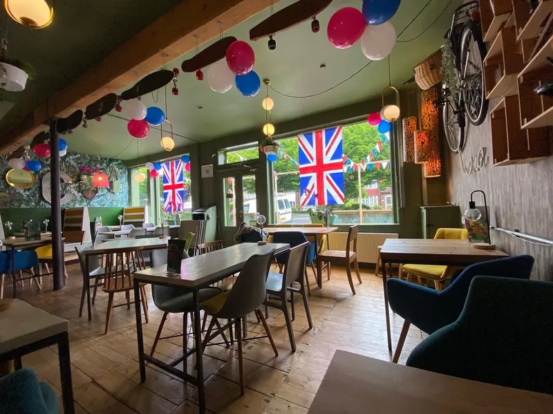 Crowded House Restaurant