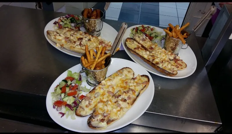 Lowrys cafe