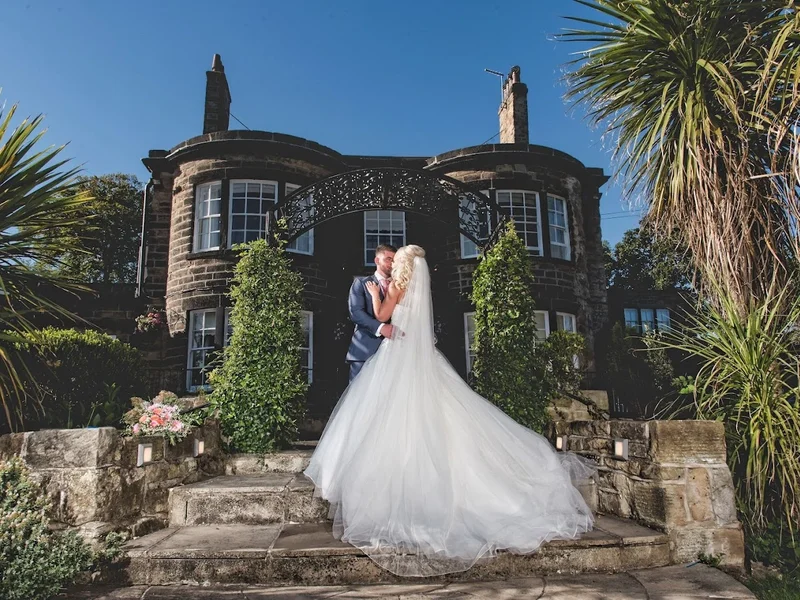 The Kings Croft Hotel