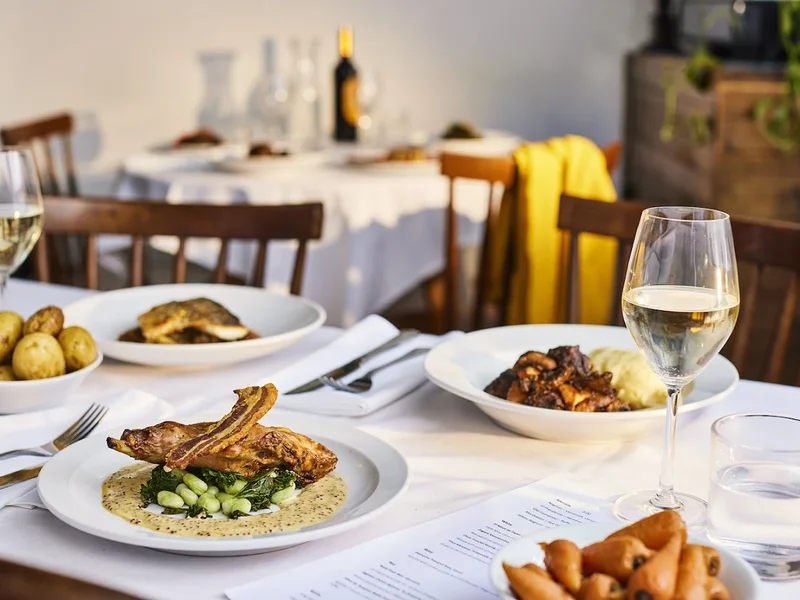 The Swine That Dines