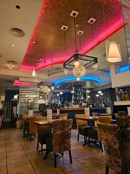 Thai Edge Restaurant