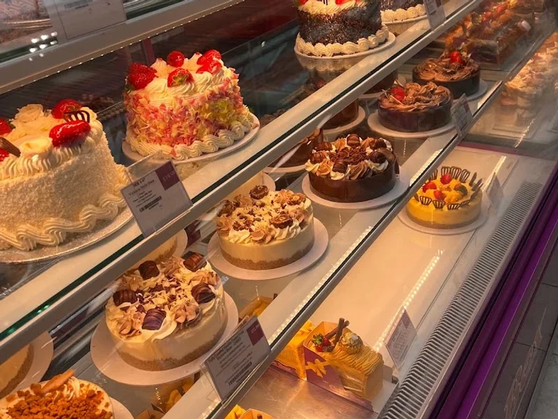 Egg Free Cake Box - Bradford Shopping mall