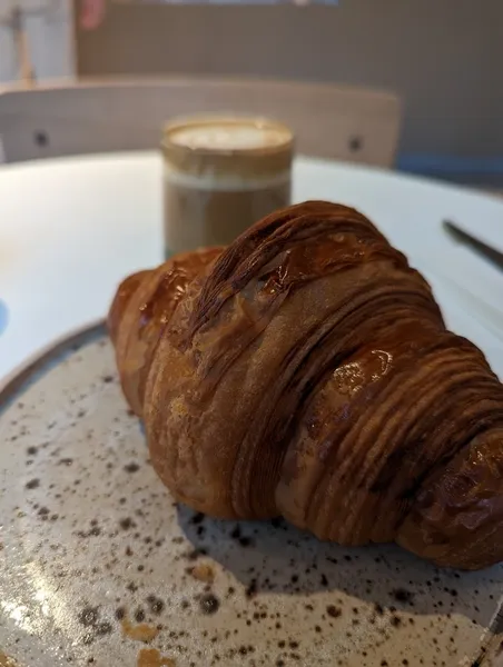 Pollen Bakery - KAMPUS
