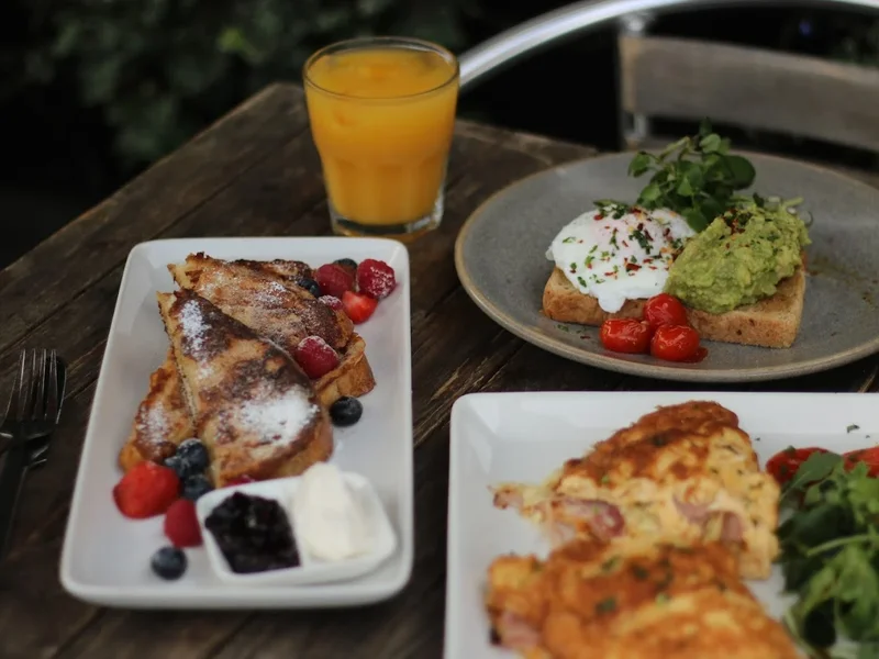 Suburb - Cafe & Restaurant