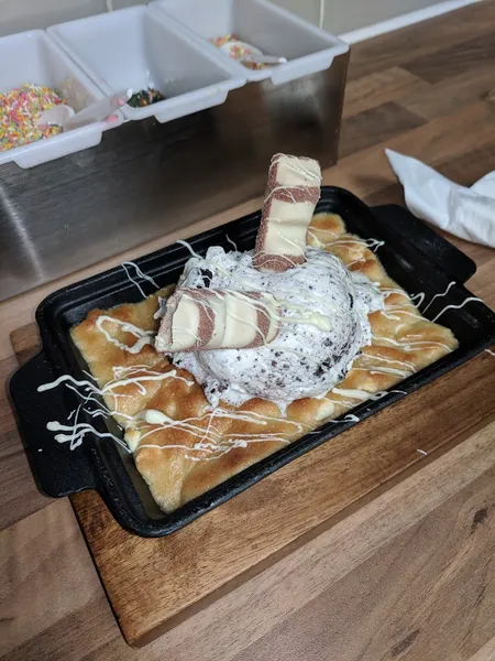 Dalicious desserts